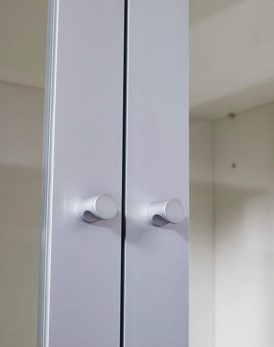 Nika Oak White Plywood Bookshelf with Glass Display and Storage Cabinet – Contemporary Design