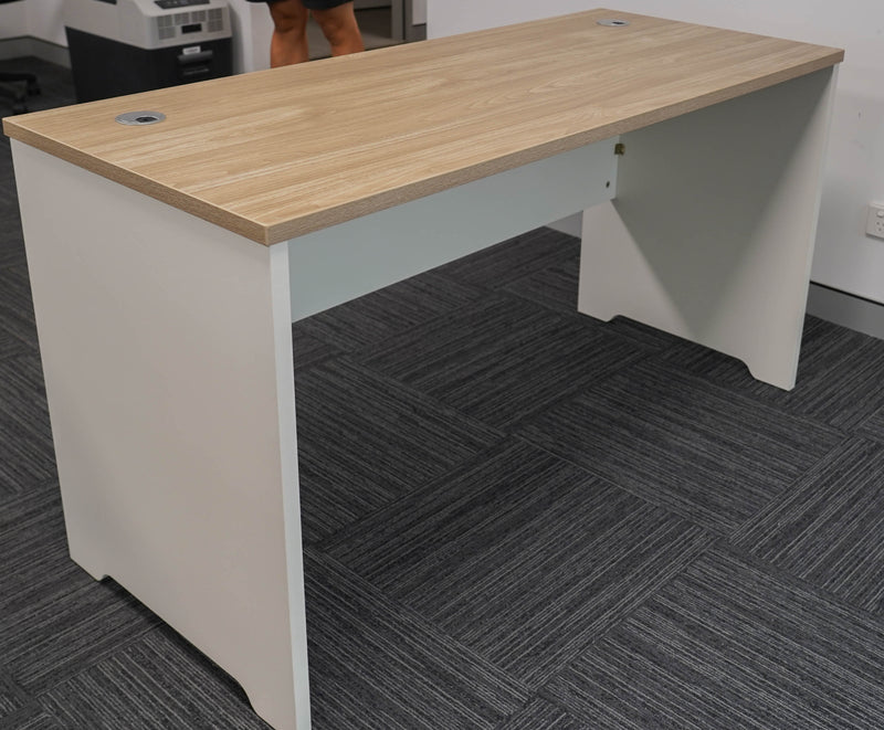 2. Deskone Compact Office Desk